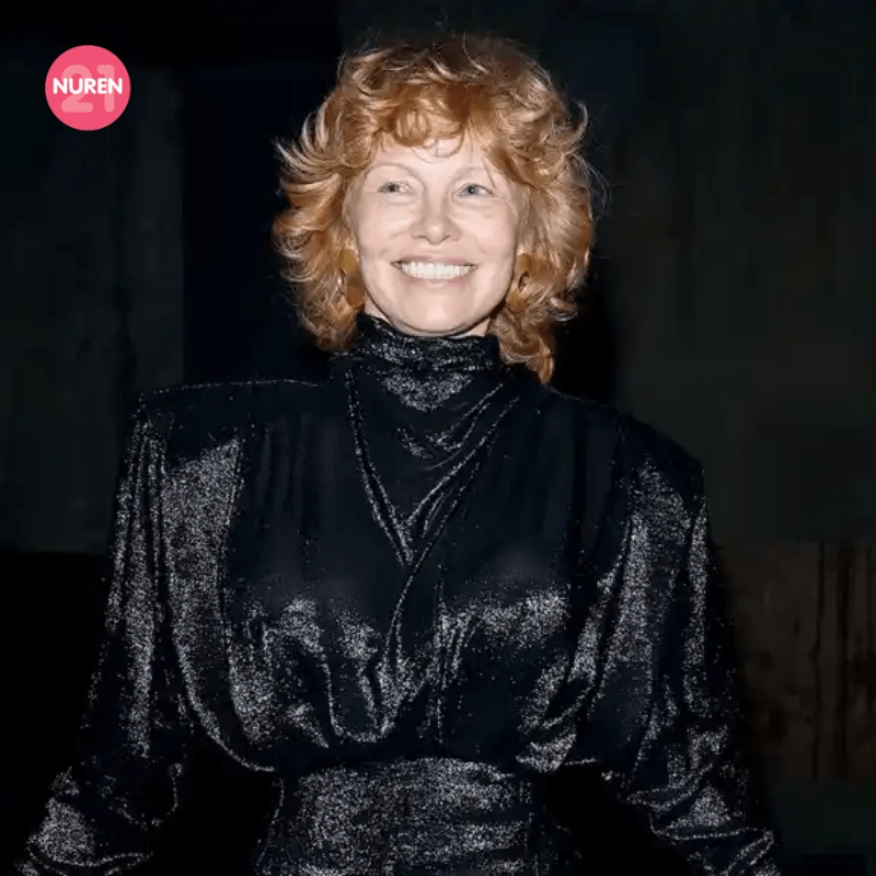 Pamela Anderson at the Mugler show