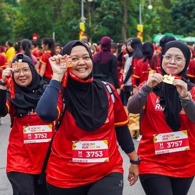 yayasan mr diy health run community reach out efforts